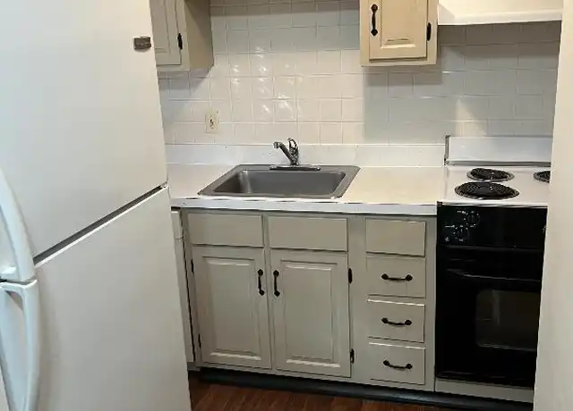 Property at 5480 Shawnee Cir, Huntington, WV, 25705, 2 beds, 1 bath, [object Object]