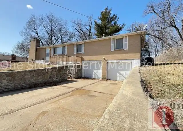 Property at 324 NW North Shore Dr, Kansas City, MO, 64151, 3 beds, 1.5 baths, [object Object]