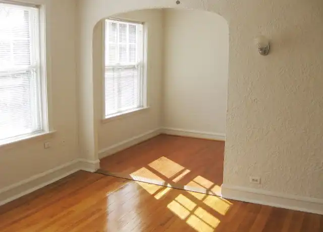 Property at 5727 N Winthrop Ave Unit 206, Chicago, IL, 60660, 0 beds, 1 bath, [object Object]