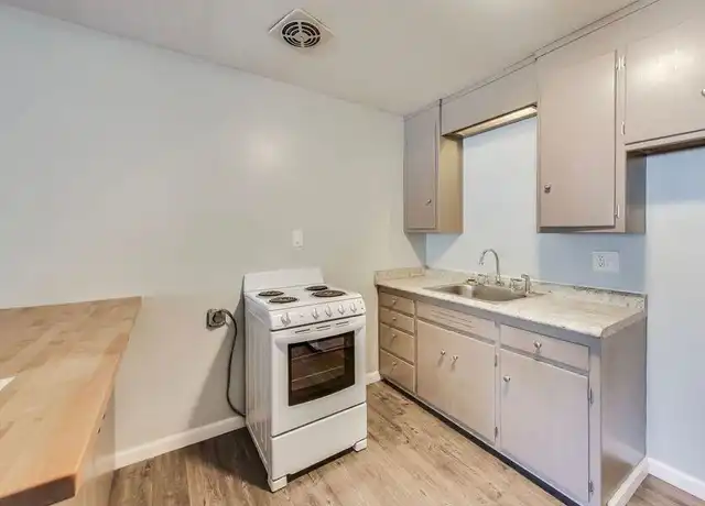 Property at 22555 Linden St Unit 03, Hayward, CA, 94541, 1 bed, 1 bath, [object Object]