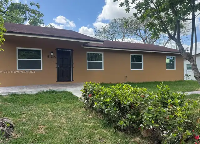 Property at 526 SW 7th Ct, Homestead, FL, 33034, 4 beds, 2 baths, [object Object]