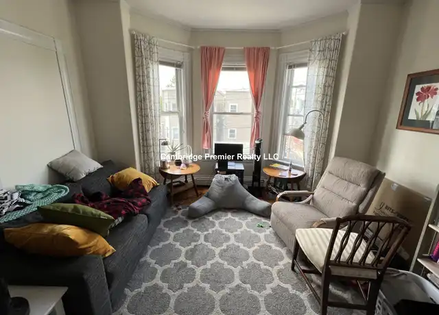 Property at 392 Washington St Unit 3, Somerville, MA, 02143, 3 beds, 1 bath, [object Object]