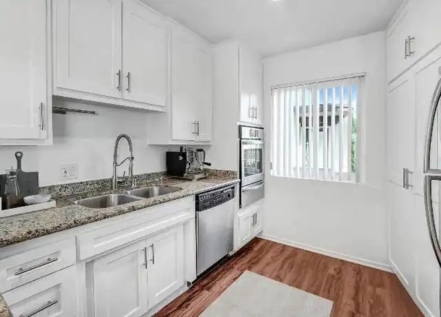 Property at 4740 Kester Ave, Sherman Oaks, CA, 91403, 1 bed, 1 bath, [object Object]