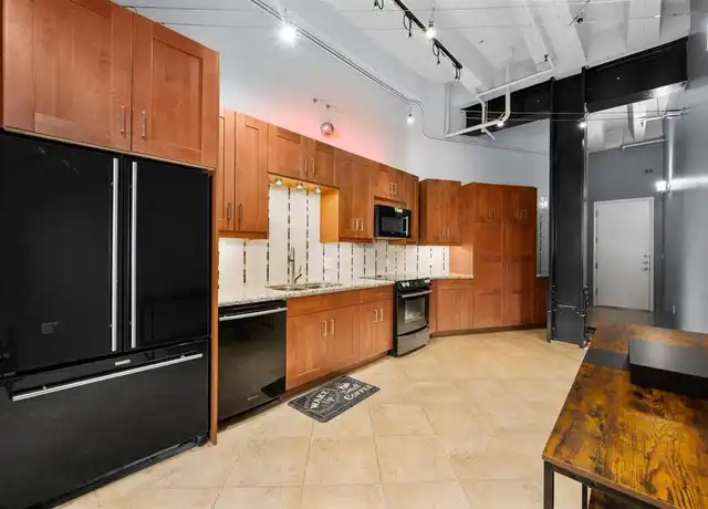 Property at 705 Main St #213, Houston, TX, 77002, 1 bed, 1 bath, [object Object]
