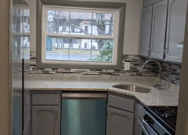 Property at 4 Wedgewood Dr Unit 8C, Bloomfield, CT, 06002, 2 beds, 1 bath, [object Object]