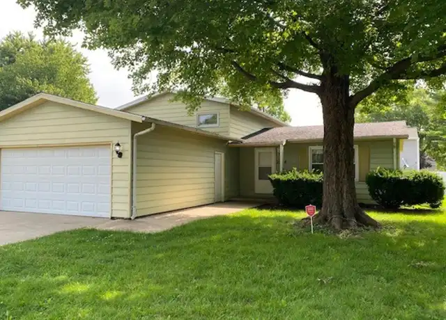 Property at 2204 Clover Ln, Champaign, IL, 61821, 3 beds, 2 baths, [object Object]