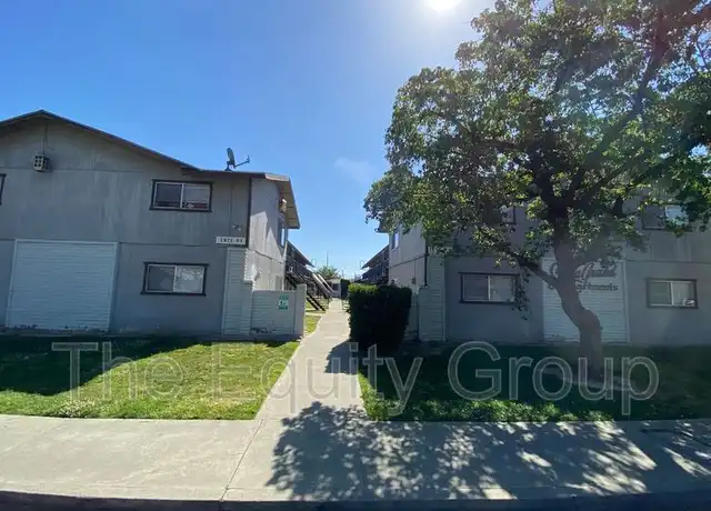 Property at 1871 Emma Lee Ln, Hanford, CA, 93230, 2 beds, 1 bath, [object Object]