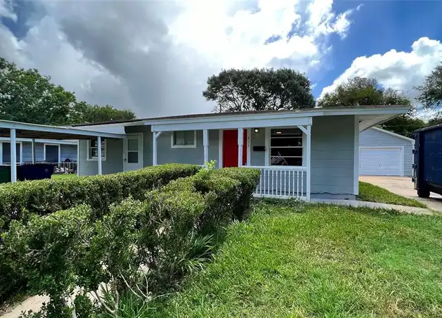 Property at 816 Higgins St, Angleton, TX, 77515, 3 beds, 2 baths, [object Object]