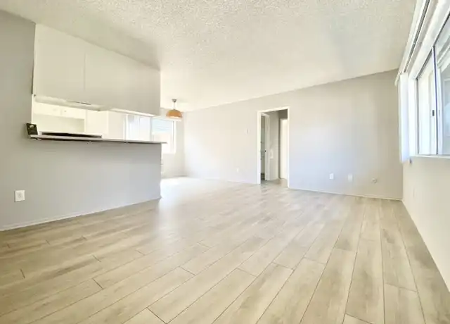 Property at 3337 S Canfield Ave Unit 208, Los Angeles, CA, 90034, 1 bed, 1 bath, [object Object]