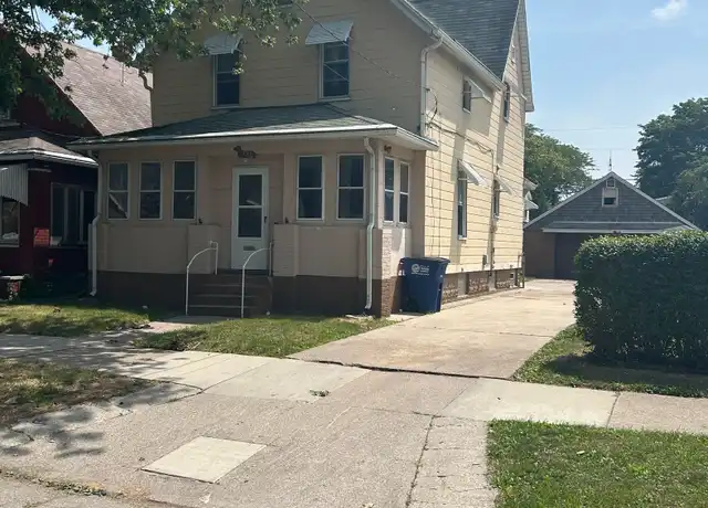 Property at 1854 Genesee St, Toledo, OH, 43605, 3 beds, 2 baths, [object Object]