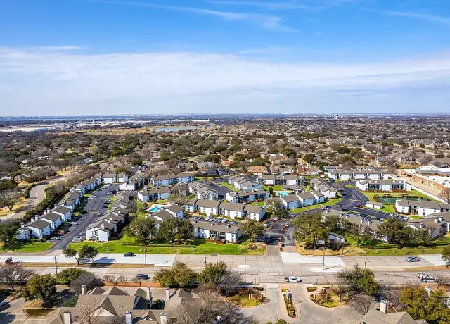 Photo of 2121 Marsh Ln, Carrollton, TX 75006