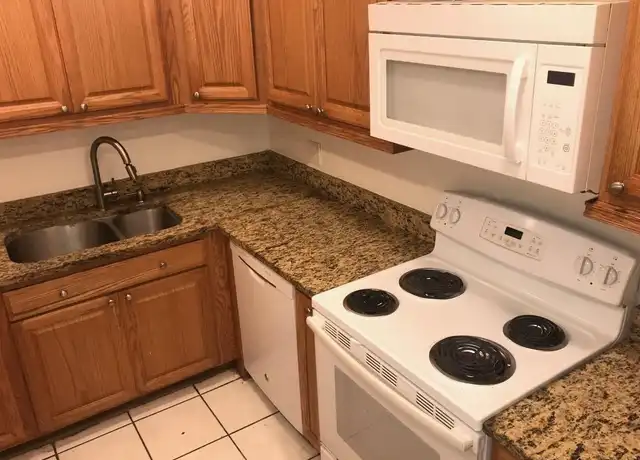 Property at 733 SE 1st Way #204, Deerfield Beach, FL, 33441, 2 beds, 2 baths, [object Object]