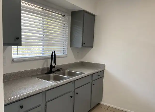 Property at 297 W Kelso St #20, Tucson, AZ, 85705, 1 bed, 1 bath, [object Object]