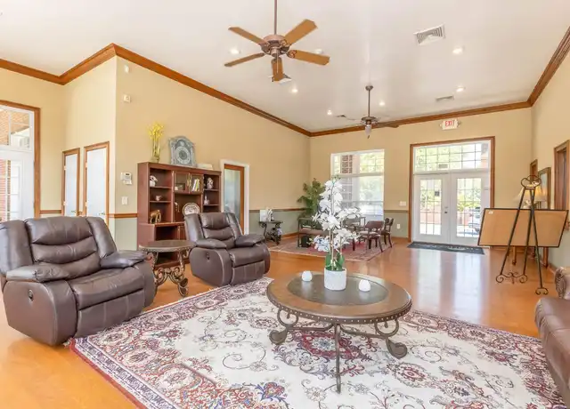 Property at The Retreat at Pineview - 611 Pineview Dr, Valdosta, GA, 31602, 1-3 bed, 1-2 bath, [object Object]