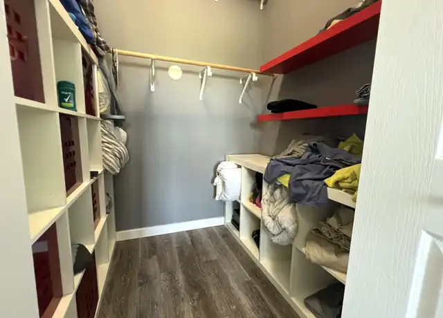 Property at 114200 Hundertmark Rd #311, Chaska, MN, 55318, 1 bed, 1 bath, [object Object]