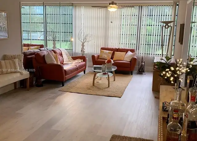 Property at 1709 Whitehall Dr #206, Davie, FL, 33324, 2 beds, 2 baths, [object Object]