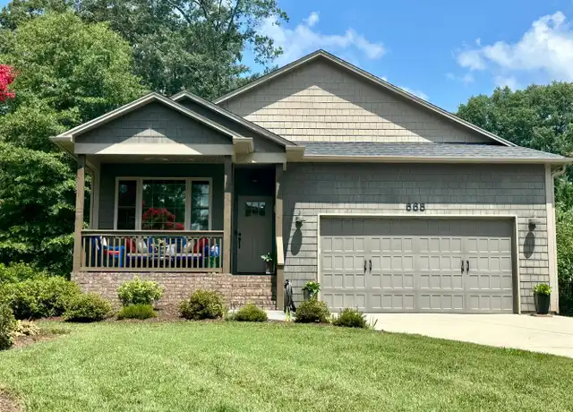 Property at 668 13th Avenue Pl NW, Hickory, NC, 28601, 3 beds, 2.5 baths, [object Object]