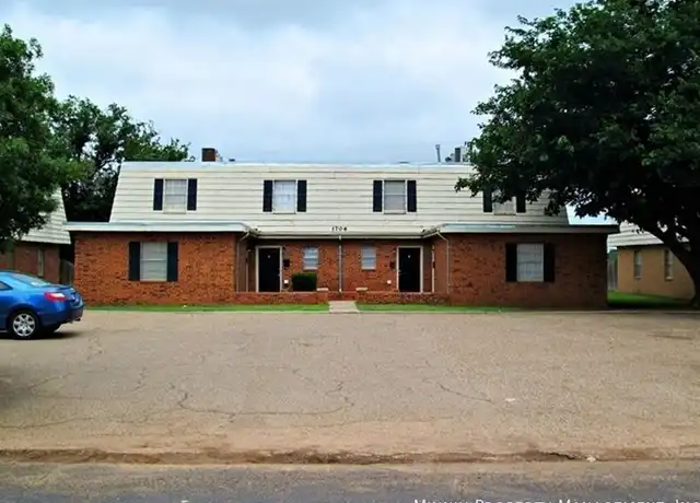Property at 2504 W 16th St Unit 1700B, Plainview, TX, 79072, 2 beds, 1.5 baths, [object Object]