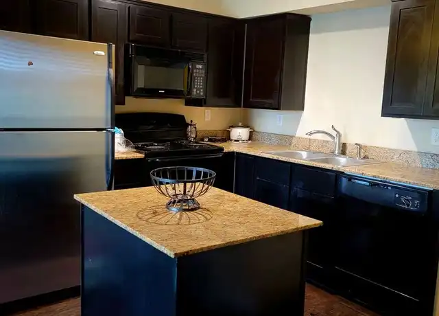 Property at 300 Pecore St Unit 28, Houston, TX, 77009, 2 beds, 1 bath, [object Object]