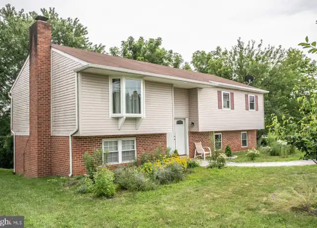 Property at 825 Belvoir Rd, Plymouth Meeting, PA, 19462, 4 beds, 2.5 baths, [object Object]