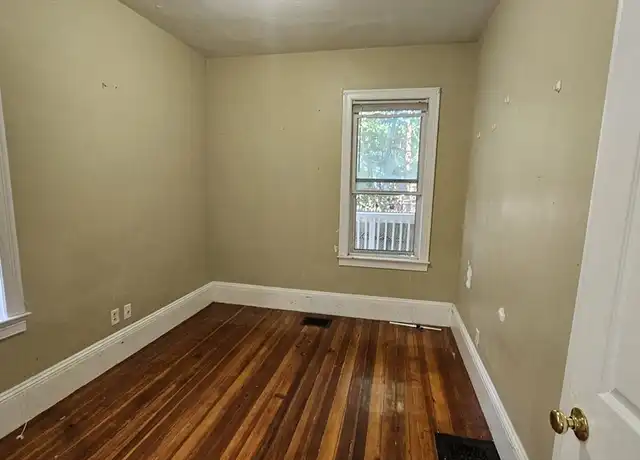 Property at 437 Winthrop St Unit 1, Winthrop, MA, 02152, 4 beds, 1 bath, [object Object]