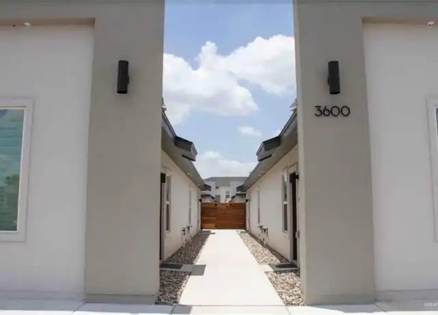 Property at 3600 East Expressway 83 Unit 2, McAllen, TX, 78501, 3 beds, 2 baths, [object Object]