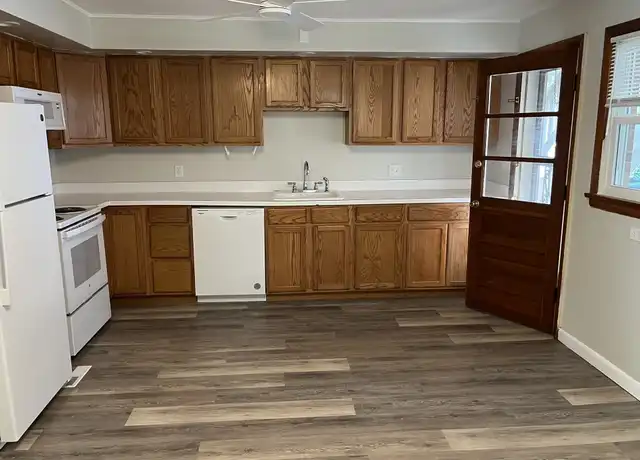 Property at 39 Roberts St Unit 2, Seymour, CT, 06483, 2 beds, 1 bath, [object Object]