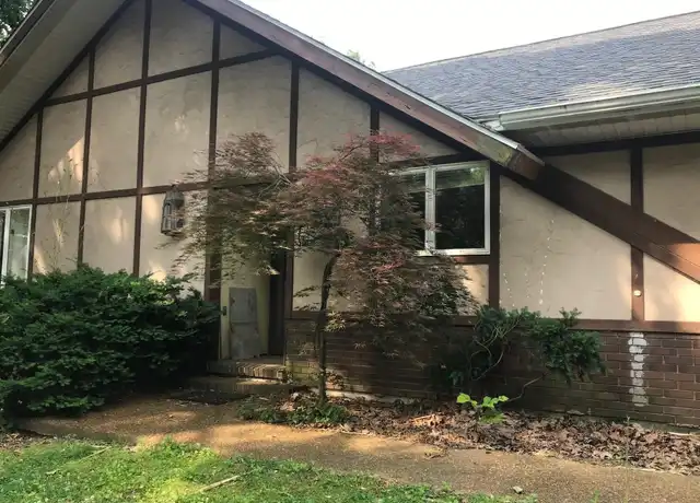 Property at 1075 Friedman Ln, Paducah, KY, 42001, 2 beds, 2 baths, [object Object]