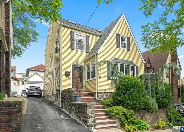 Property at 511 Lindberg Ave, Cliffside Park, NJ, 07010, 3 beds, 2.5 baths, [object Object]