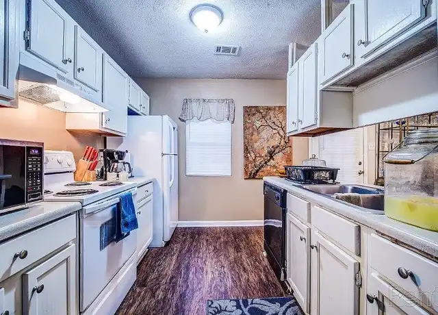 Property at Peachtree Crossings Apartments - 107 Church St, Byron, GA, 31008, 2 beds, 2 baths, [object Object]