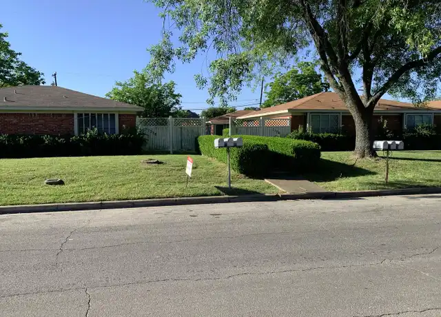 Property at 7320 Sanger Ave, Waco, TX, 76712, 2 beds, 1 bath, [object Object]