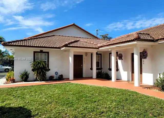 Property at 7565 N Augusta Dr, Hialeah, FL, 33015, 3 beds, 1 bath, [object Object]