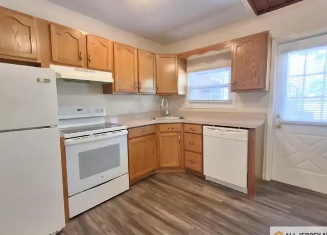 Property at 1 Forrest Ave Unit B, Sayreville, NJ, 08872, 1 bed, 1 bath, [object Object]