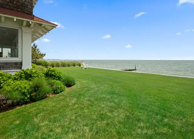 Property at 118 Middle Beach Rd, Madison, CT, 06443, 7 beds, 5.5 baths, [object Object]