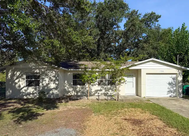 Property at 704 Elm Ave, Fruitland Park, FL, 34731, 3 beds, 2 baths, [object Object]