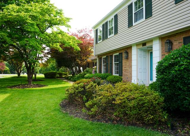 Photo of 9722 Spring Ridge Ln, Vienna, VA 22182