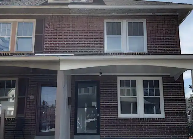 Property at 327 E Walnut St, Marietta, PA, 17547, 2 beds, 1 bath, [object Object]