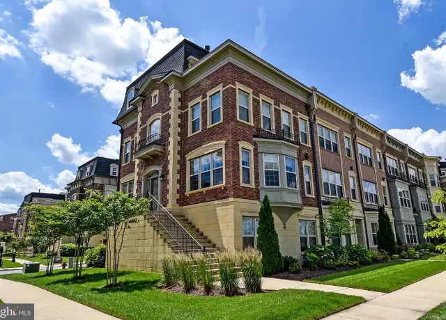 Property at 810 Fair Winds Way, Oxon Hill, MD, 20745, 3 beds, 4.5 baths, [object Object]