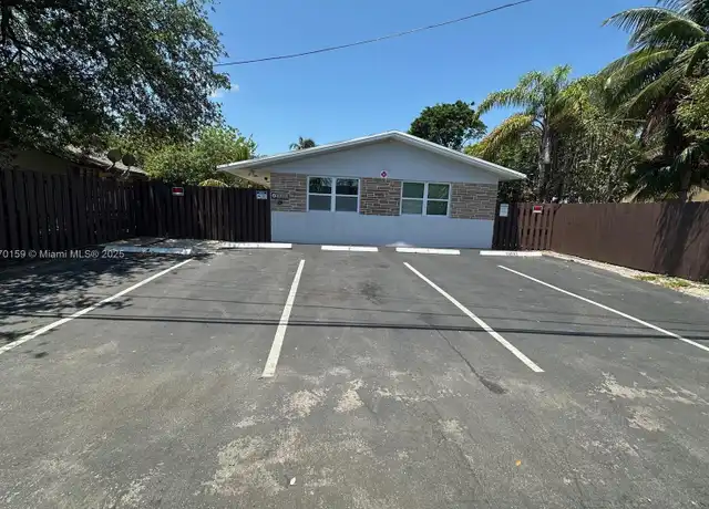 Property at 1105 NE 5th Ter Unit 3, Fort Lauderdale, FL, 33304, 1 bed, 1 bath, [object Object]