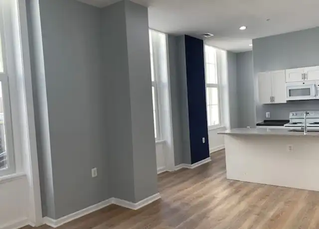 Property at 92 W Washington St Unit 210, Hagerstown, MD, 21740, 2 beds, 2 baths, [object Object]