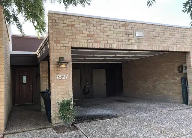 Property at 1527 Wolf Run, College Station, TX, 77840, 3 beds, 2 baths, [object Object]