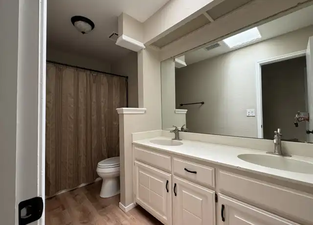 Property at 39 Lost Trail Rd, Roswell, NM, 88201, 3 beds, 2 baths, [object Object]