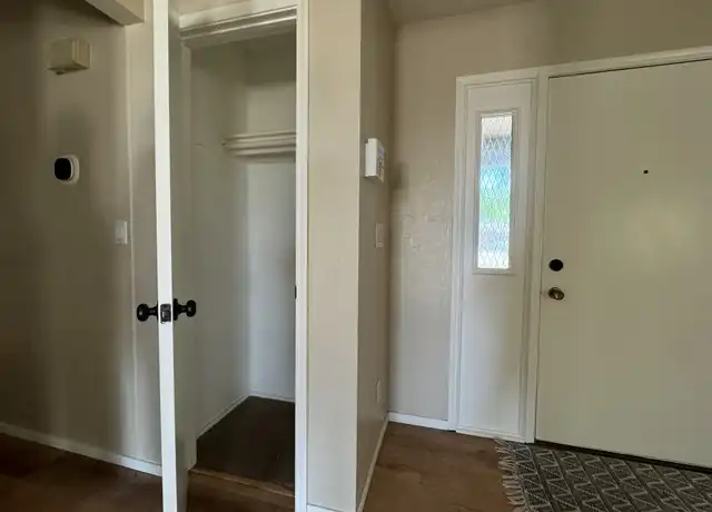 Property at 39 Lost Trail Rd, Roswell, NM, 88201, 3 beds, 2 baths, [object Object]