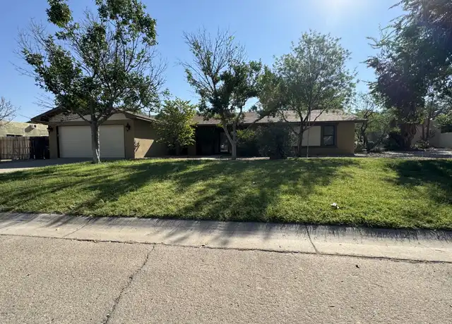 Property at 39 Lost Trail Rd, Roswell, NM, 88201, 3 beds, 2 baths, [object Object]