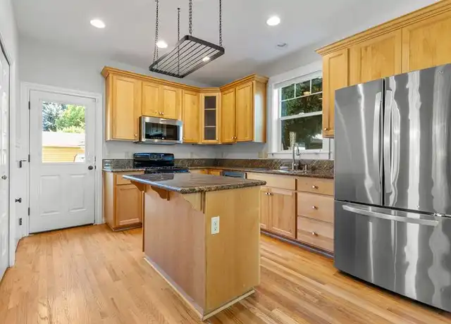 Property at 2529 SE 32nd Ave, Portland, OR, 97202, 3 beds, 2 baths, [object Object]