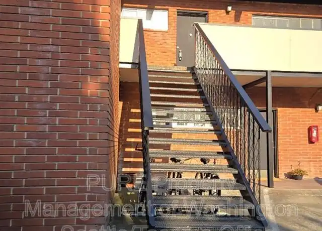Property at 6609 SW Admiral Way Unit 14, Seattle, WA, 98116, 2 beds, 1 bath, [object Object]