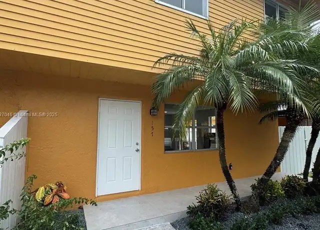 Property at 157 NE 12th Ave #157, Homestead, FL, 33030, 3 beds, 1.5 baths, [object Object]