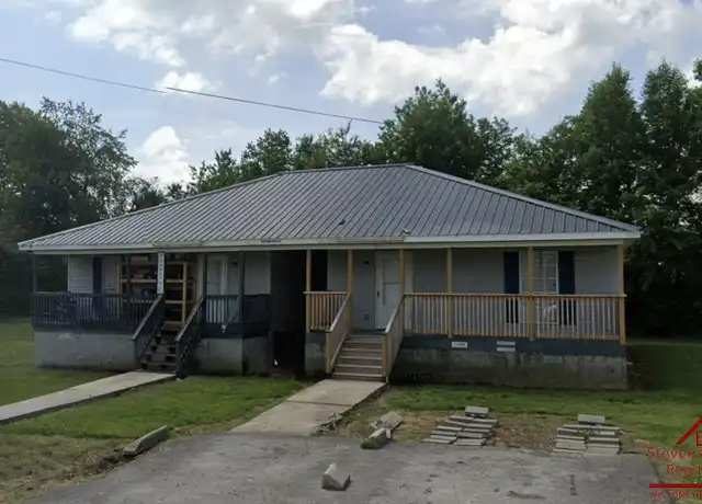Property at 200 Dogwood Pointe Dr Unit 2, McMinnville, TN, 37110, 3 beds, 1.5 baths, [object Object]
