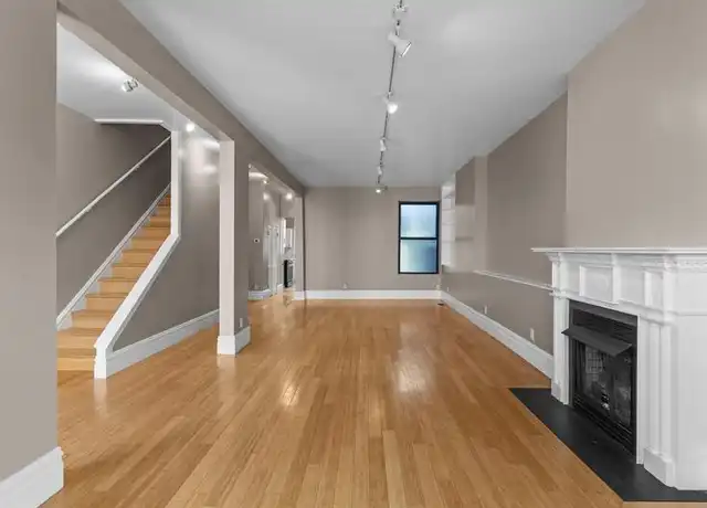 Property at 4133 Laclede Ave Unit 1, St. Louis, MO, 63108, 3 beds, 1.5 baths, [object Object]