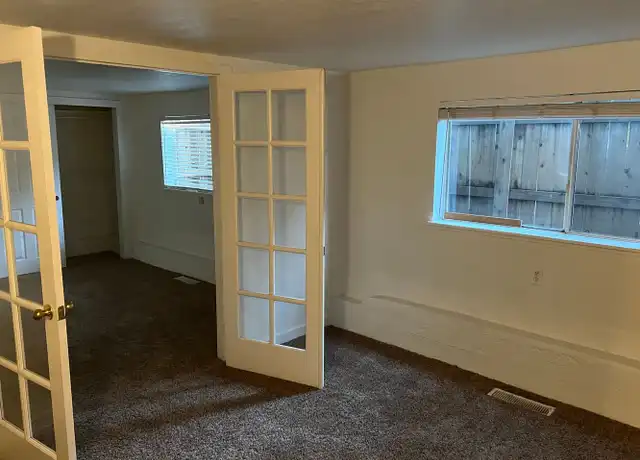 Property at 597 E 4th St Unit B, Chico, CA, 95928, 3 beds, 1 bath, [object Object]